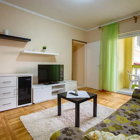Slavko Apartment *