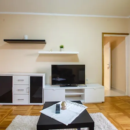 Slavko Apartment