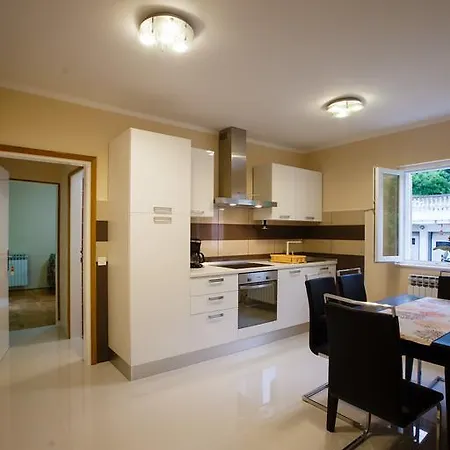 Slavko Apartment Supetarska Draga