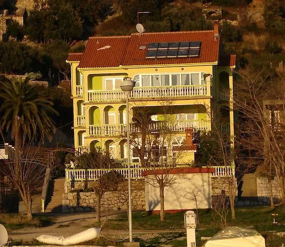 アパート Slavko スペタルスカ・ドラガ