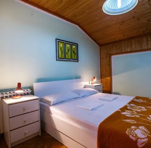 Slavko アパート スペタルスカ・ドラガ