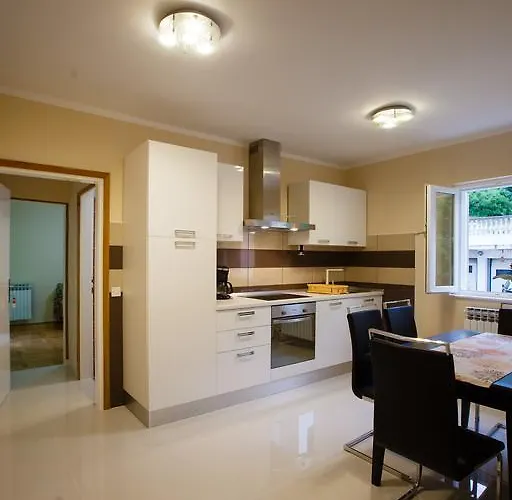 Slavko アパート スペタルスカ・ドラガ